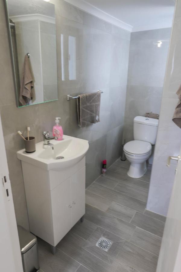 Traditional Town Garden Apartment Rhodes City Bagian luar foto
