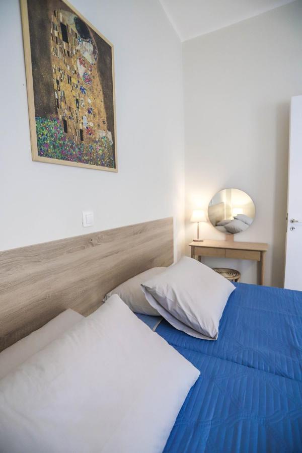 Traditional Town Garden Apartment Rhodes City Bagian luar foto